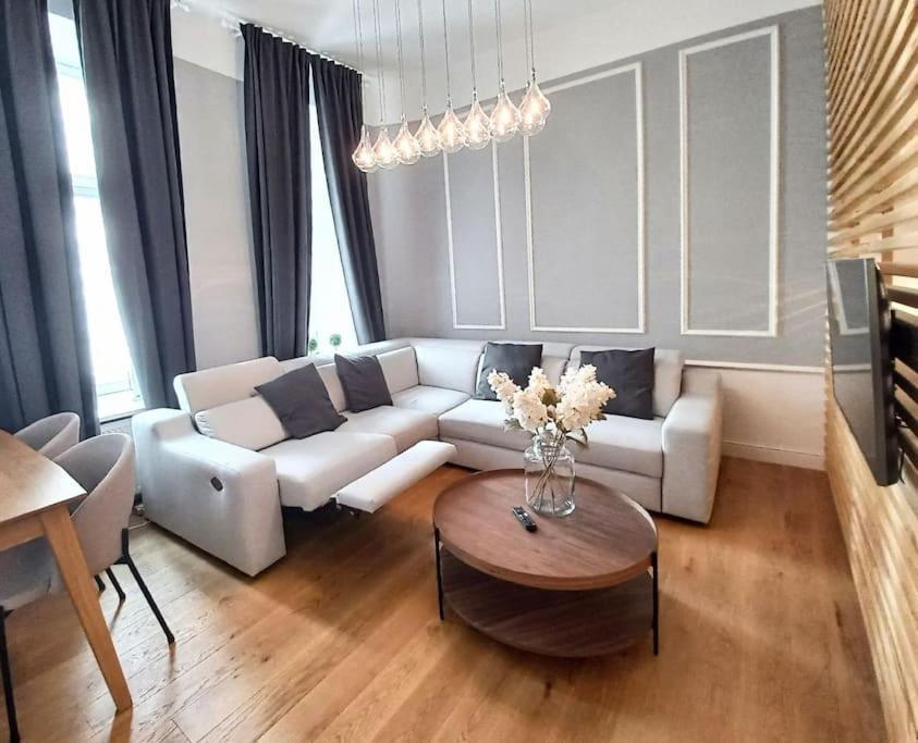Concierge Hala Koszyki Apartment