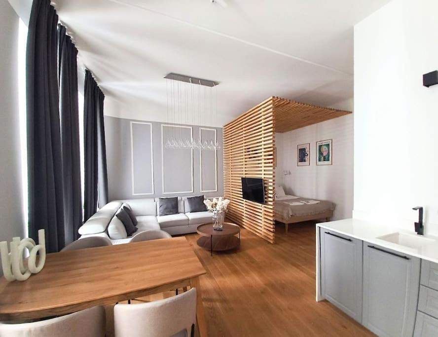 Concierge Hala Koszyki Apartment *